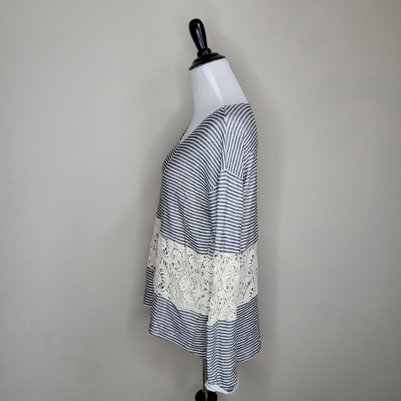 Blu Pepper black cream striped crochet top - Picture 3 of 8